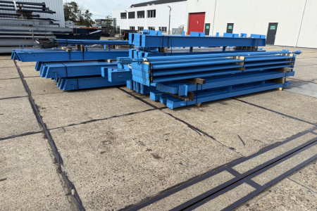 15.00 x 55.00m (825m²)